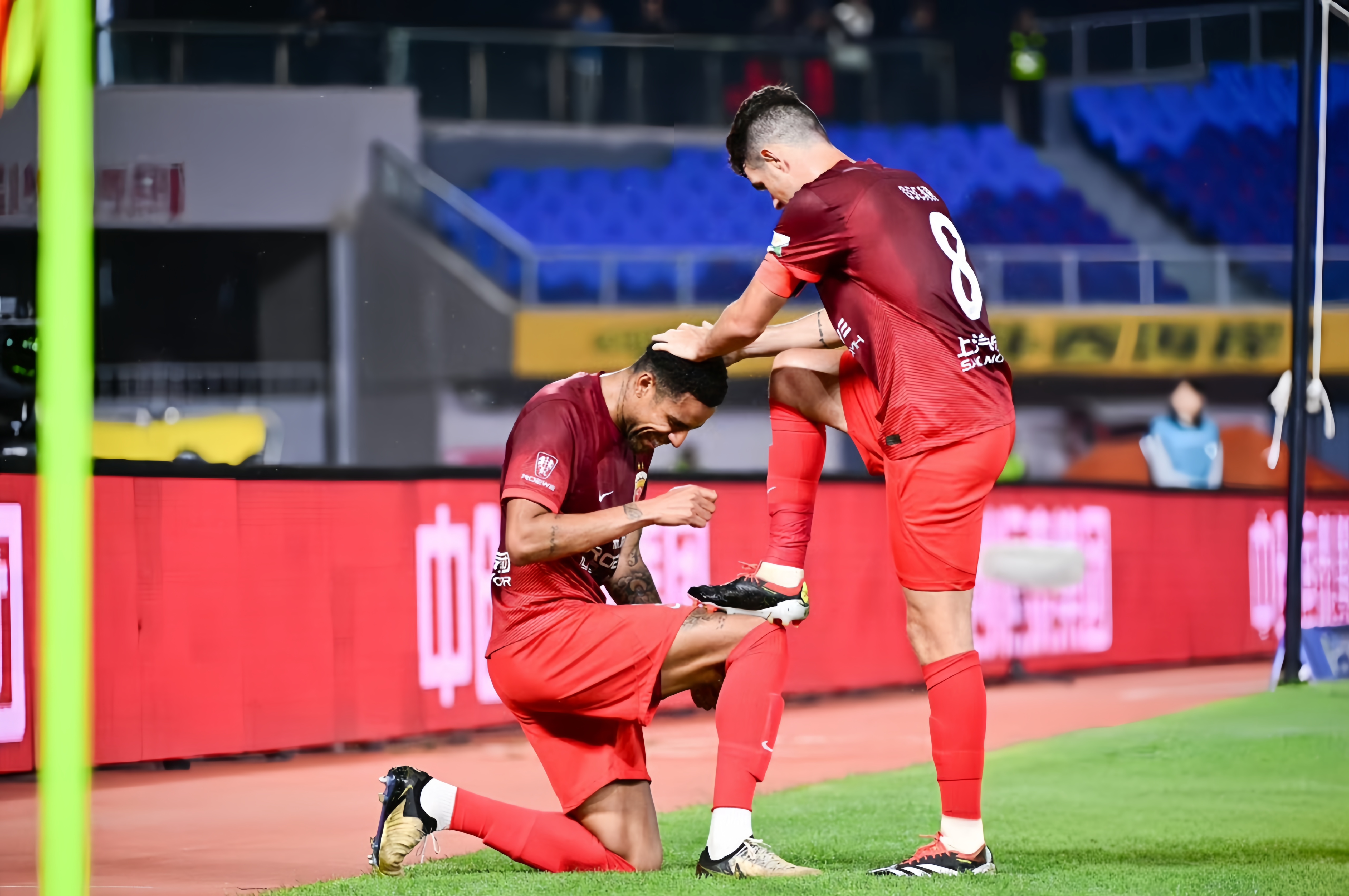 银河娱乐网站 -足球开局融合大师级过人